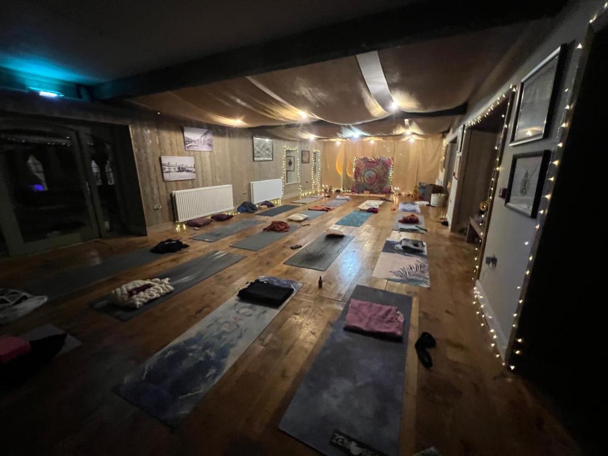 Villa The Old Flax Mill Yoga Retreat Coleraine Exterior foto