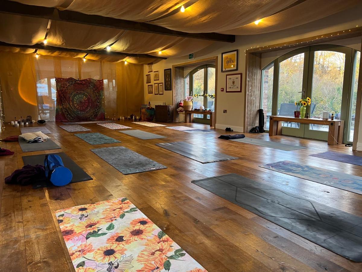 Villa The Old Flax Mill Yoga Retreat Coleraine Exterior foto